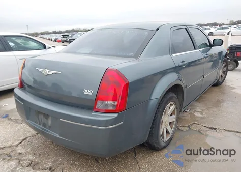 2005 Chrysler 300 Touring from USA, damaged, VIN 2C3JA53G25H187627